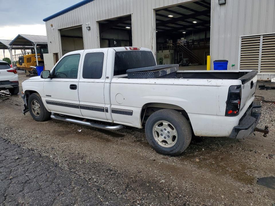 Photo 2 from auction – 2000 CHEVROLET SILVERADO with VIN 2GCEC19T7Y1318424