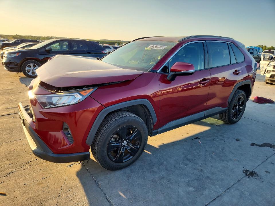 TOYOTA RAV4 2019 مع رقم تعريف المركبة 2T3W1RFV2KC016473 - صورة من المزاد