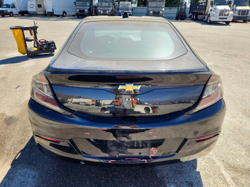 Photo 6 from auction – 2018 CHEVROLET VOLT with VIN 1G1RC6S50JU134035
