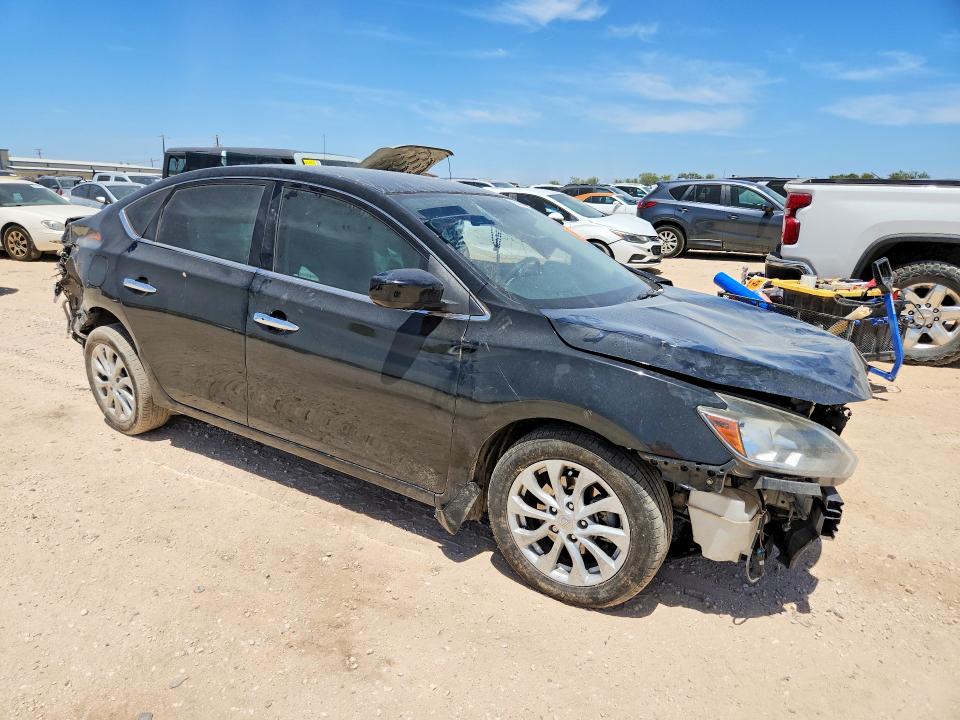 Photo 4 from auction – 2018 NISSAN SENTRA with VIN 3N1AB7AP1JL624948