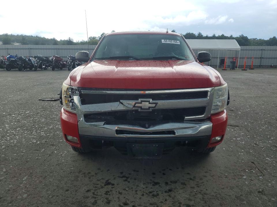 Photo 5 from auction – 2011 CHEVROLET SILVERADO with VIN 3GCPKSE35BG385237