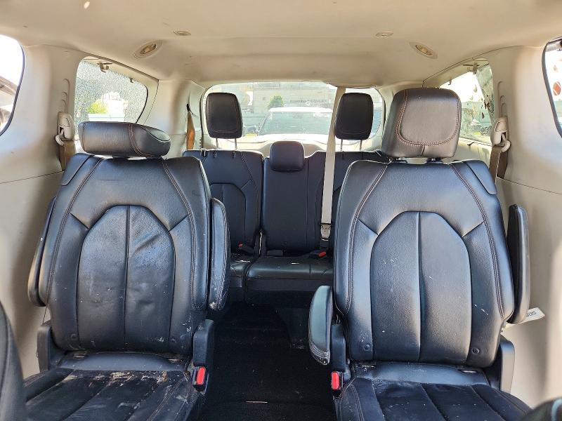 Photo 10 from auction – 2017 CHRYSLER PACIFICA with VIN 2C4RC1BG5HR505984