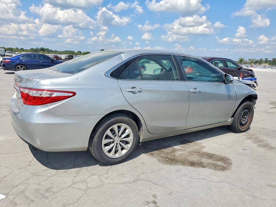Photo 3 from auction – 2017 TOYOTA CAMRY with VIN 4T1BF1FK1HU723152