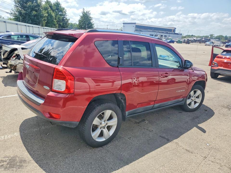 Photo 3 from auction – 2011 JEEP COMPASS with VIN 1J4NF1FBXBD145524