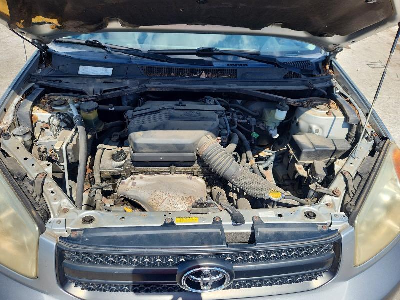 Photo 11 from auction – 2005 TOYOTA RAV4 with VIN JTEHD20V556042565