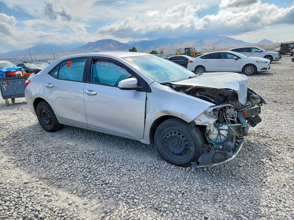 Photo 4 from auction – 2014 TOYOTA COROLLA with VIN 5YFBURHE1EP169717