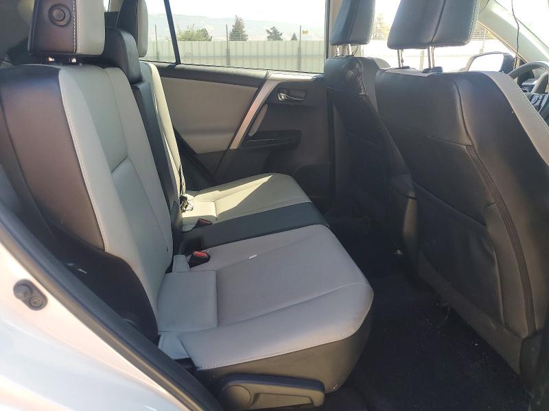 Photo 11 from auction – 2017 TOYOTA RAV4 with VIN 2T3DFREV8HW559358