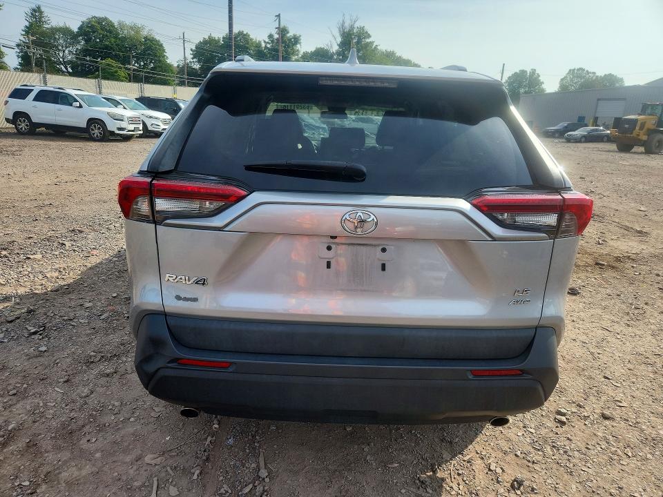 Photo 6 from auction – 2019 TOYOTA RAV4 with VIN 2T3F1RFV3KW051764