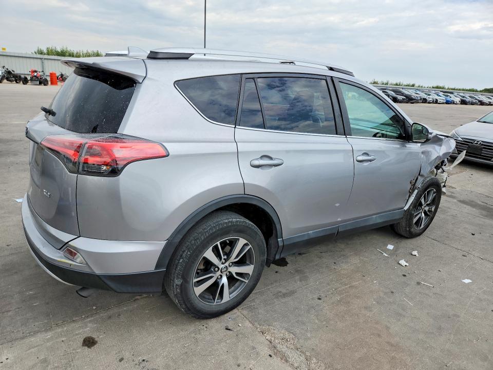 Photo 3 from auction – 2016 TOYOTA RAV4 with VIN 2T3WFREVXGW260848