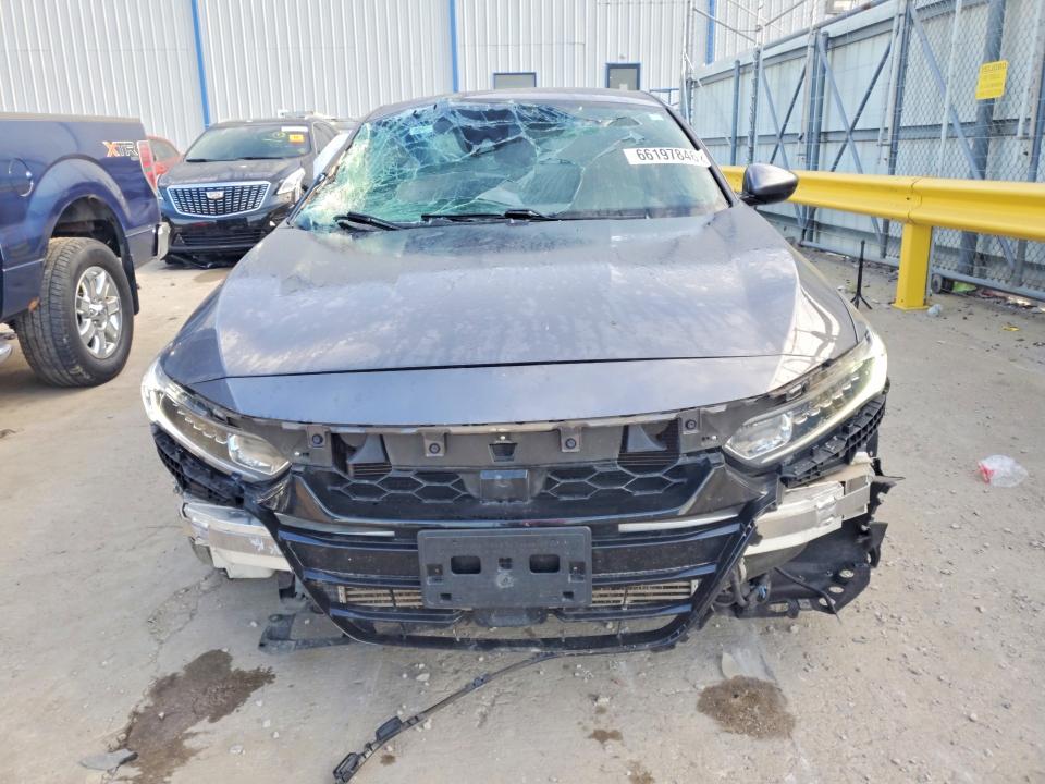 Снимка 5 от търг – 2020 HONDA ACCORD с VIN 1HGCV1F38LA066933