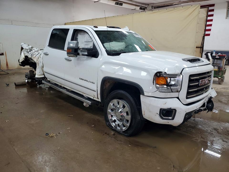 Photo 4 from auction – 2016 GMC SIERRA with VIN 1GT12UE80GF258045