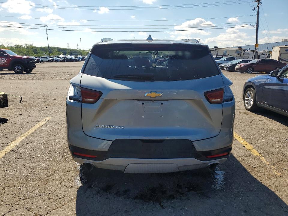 Photo 6 from auction – 2024 CHEVROLET BLAZER with VIN 3GNKBHR44RS125247