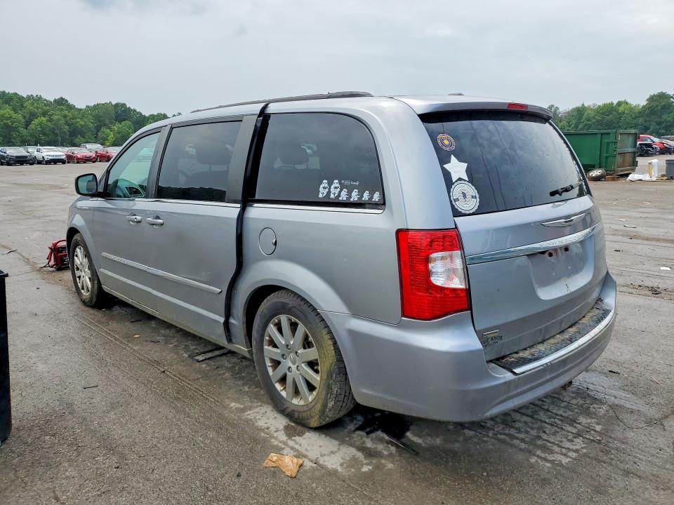Photo 2 from auction – 2015 CHRYSLER TOWN & COUNTRY with VIN 2C4RC1BG3FR594564