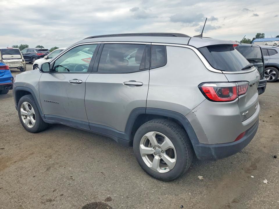 Photo 2 from auction – 2019 JEEP COMPASS with VIN 3C4NJDBB3KT728944