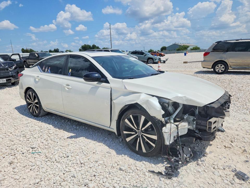 Photo 4 from auction – 2019 NISSAN ALTIMA with VIN 1N4AL4CVXKC257961