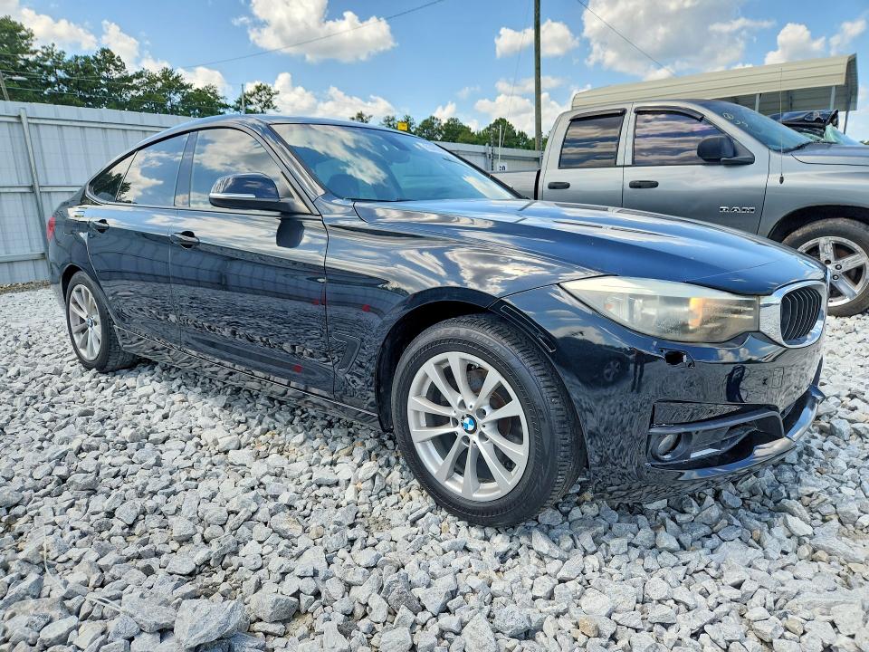 Photo 4 from auction – 2015 BMW 328 with VIN WBA8Z5C53FD672162