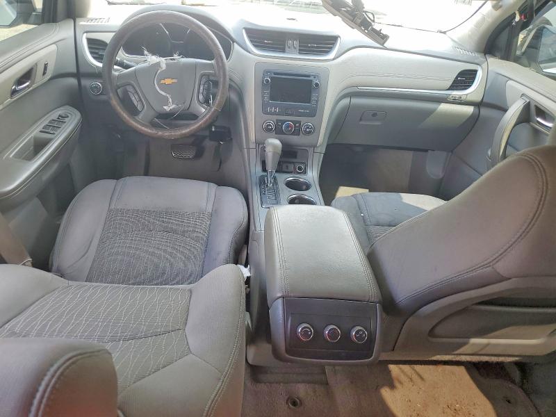 Photo 8 from auction – 2017 CHEVROLET TRAVERSE with VIN 1GNKRFED7HJ143571