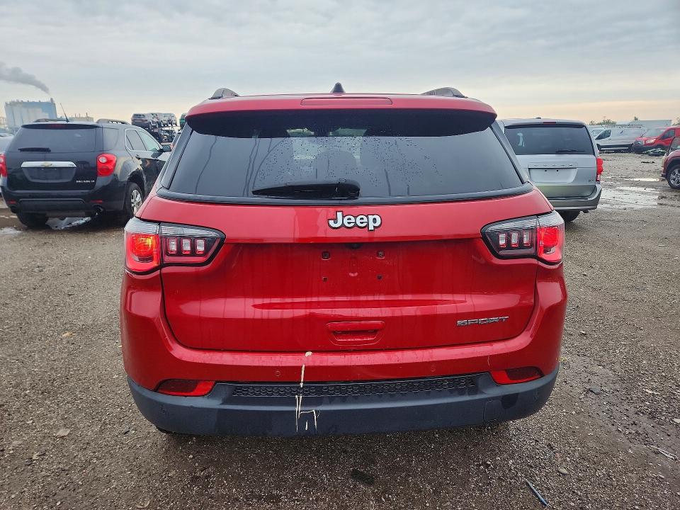Photo 6 from auction – 2018 JEEP COMPASS with VIN 3C4NJDAB7JT132154