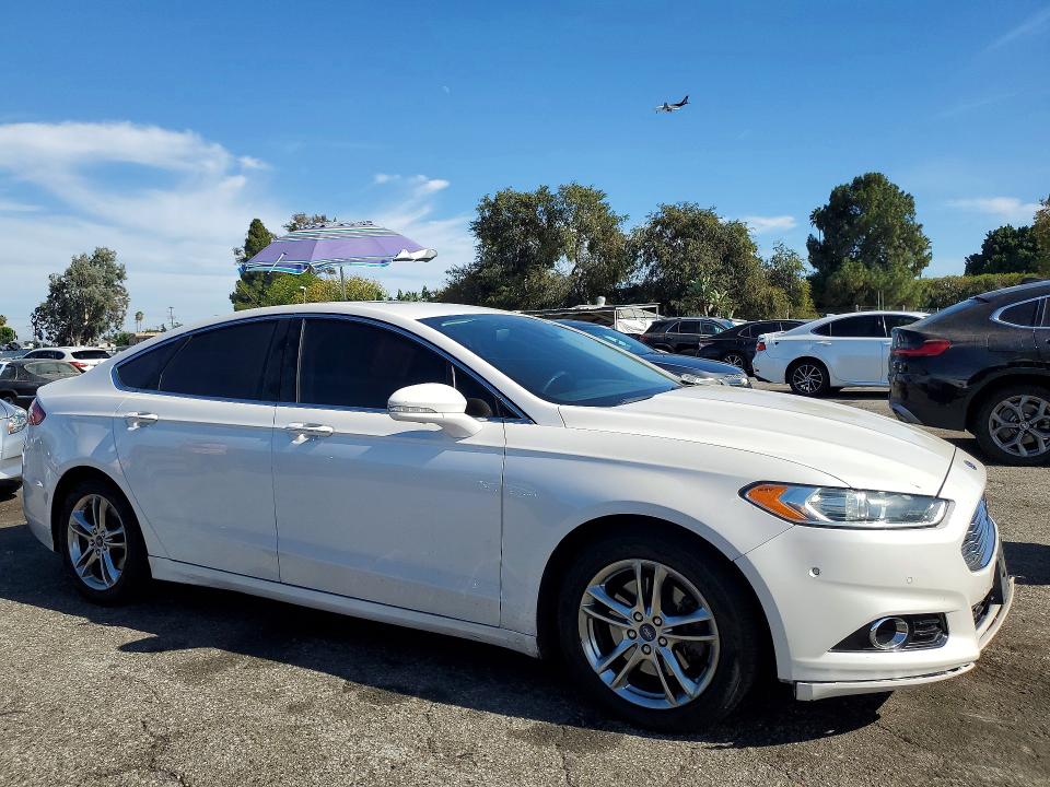 Photo 4 from auction – 2016 FORD FUSION with VIN 3FA6P0SU5GR157013