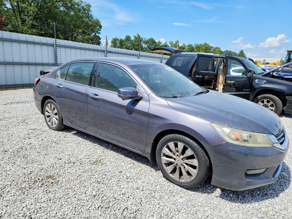 Photo 4 from auction – 2015 HONDA ACCORD with VIN 1HGCR3F86FA003958