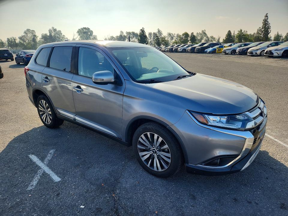 Photo 4 from auction – 2019 MITSUBISHI OUTLANDER with VIN JA4AD3A39KZ032344