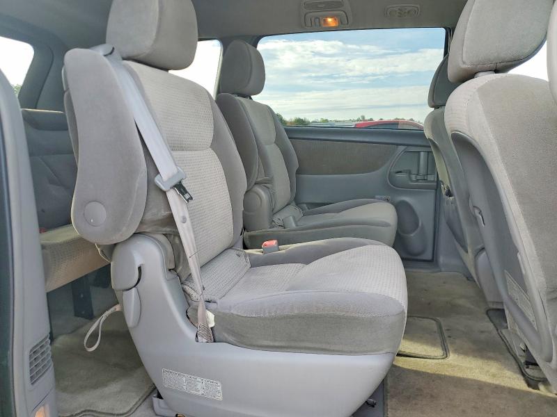 Photo 11 from auction – 2010 TOYOTA SIENNA with VIN 5TDKK4CC5AS297460