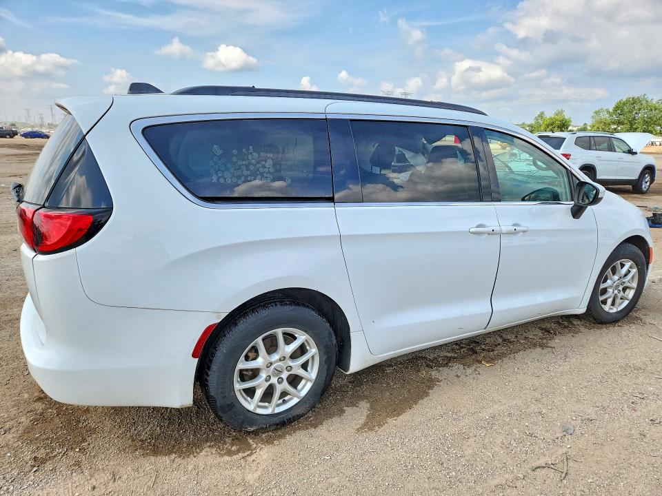 Photo 3 from auction – 2021 CHRYSLER VOYAGER with VIN 2C4RC1DG7MR504505