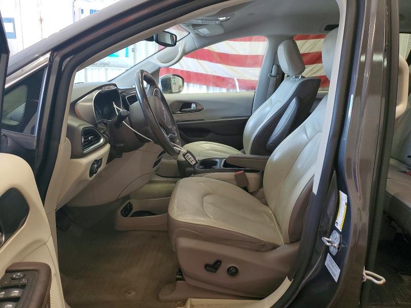 Photo 7 from auction – 2017 CHRYSLER PACIFICA with VIN 2C4RC1EG3HR506305