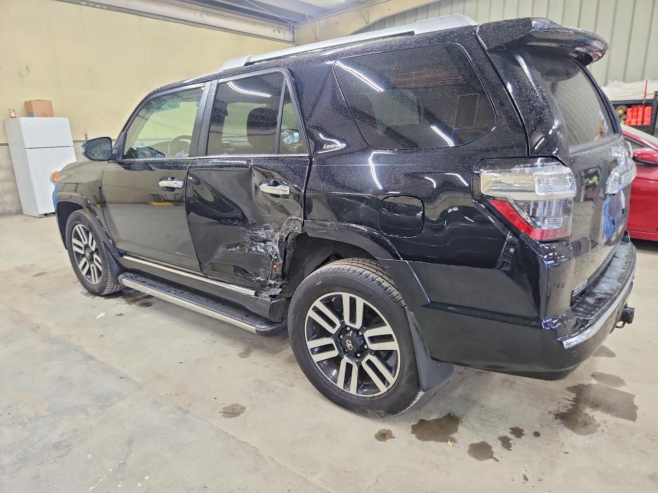 Photo 2 from auction – 2015 TOYOTA 4RUNNER with VIN JTEBU5JR2F5204300