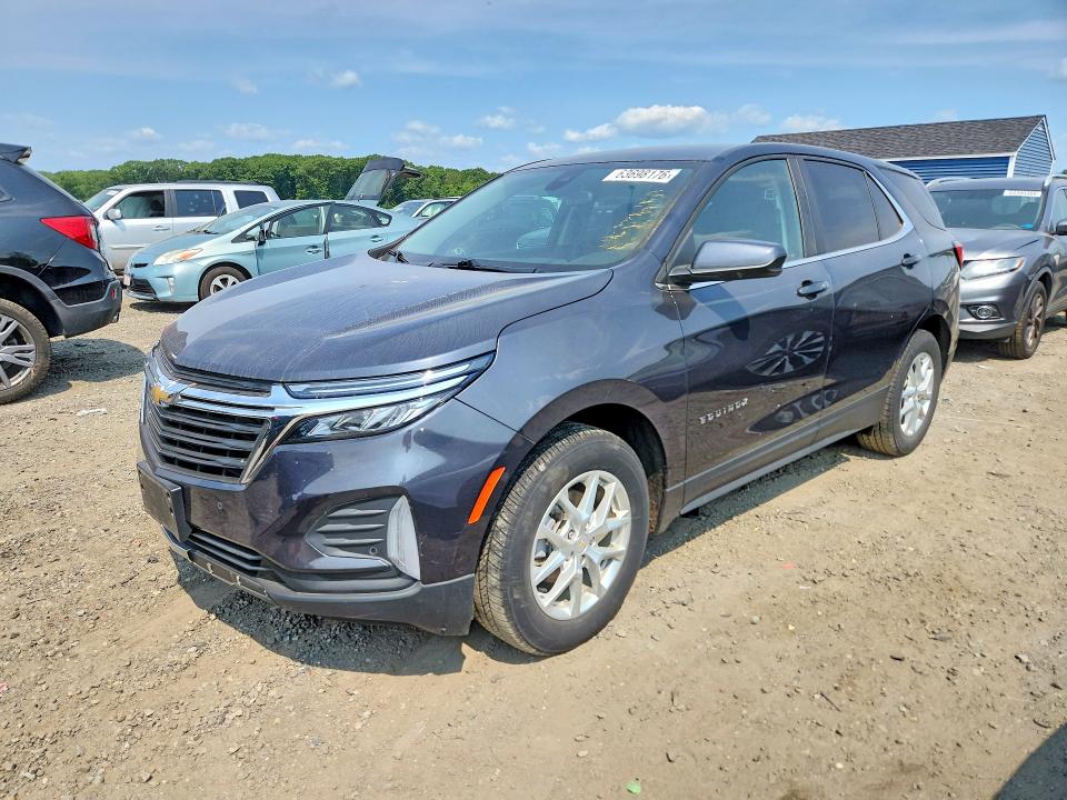 CHEVROLET EQUINOX 2022 with VIN 2GNAXUEV8N6155932 - Photo from auction