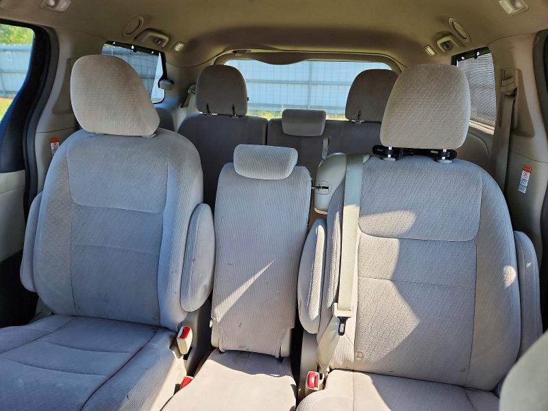 Photo 10 from auction – 2016 TOYOTA SIENNA with VIN 5TDKK3DC5GS699979