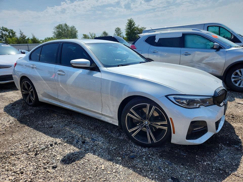 Photo 4 from auction – 2021 BMW 330XI with VIN 3MW5R7J0XM8B47325