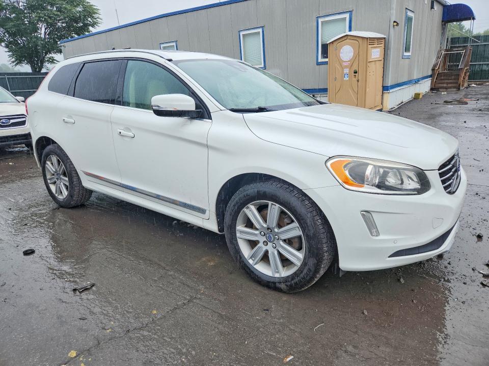 Photo 4 from auction – 2016 VOLVO XC60 with VIN YV4902RK0G2788605