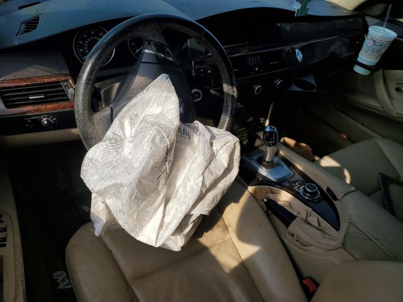 Photo 8 from auction – 2010 BMW 528 with VIN WBANV1C59AC156555