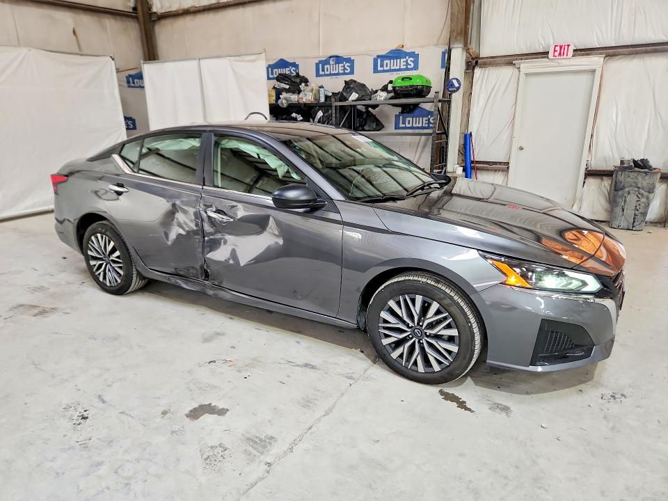 Photo 4 from auction – 2025 NISSAN ALTIMA with VIN 1N4BL4DW3SN413368