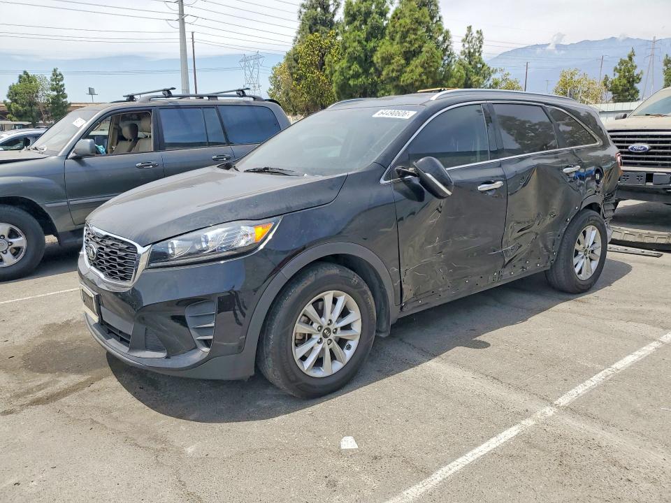 Photo 1 from auction – 2019 KIA SORENTO with VIN 5XYPG4A34KG568632