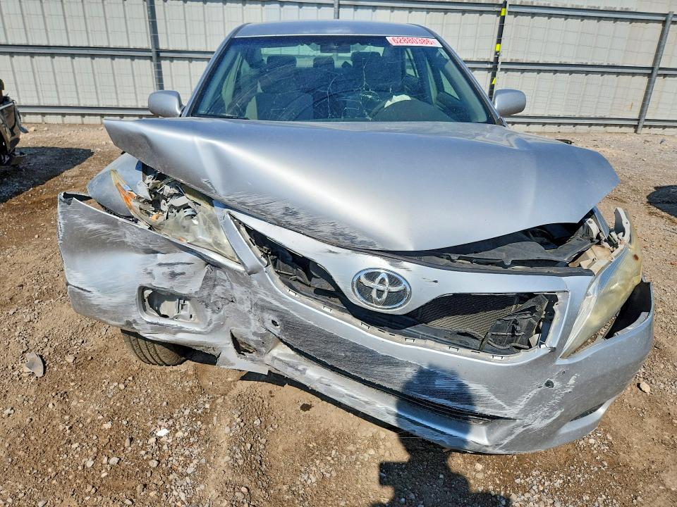 Photo 5 from auction – 2011 TOYOTA CAMRY with VIN JTNBK3EK0B3051347