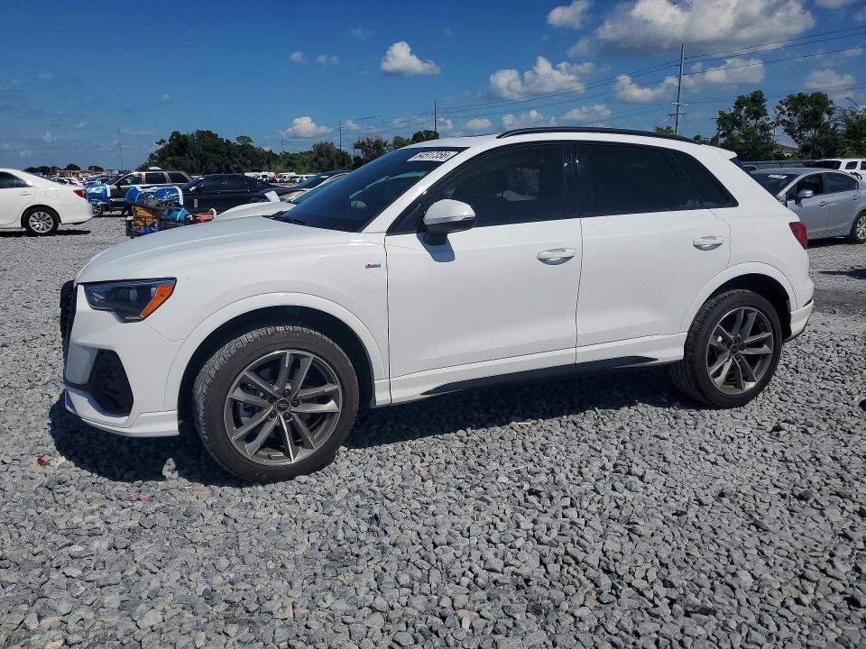 AUDI Q3 2022 with VIN WA1DECF34N1119431 - Photo from auction