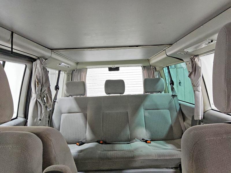 Photo 10 from auction – 2002 VOLKSWAGEN EUROVAN with VIN WV2NB47012H017117