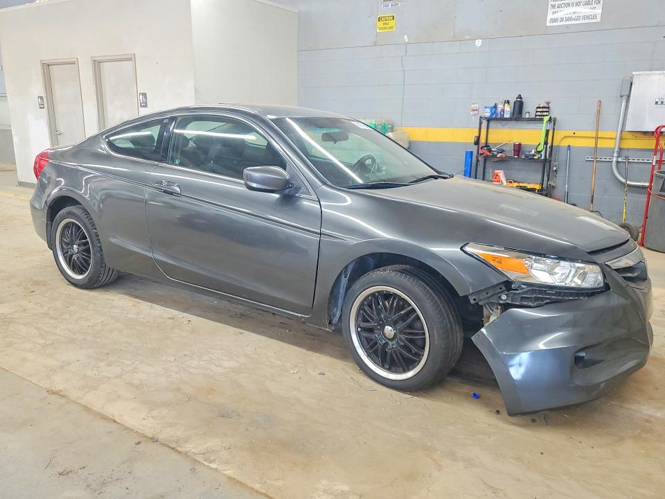 Photo 4 from auction – 2011 HONDA ACCORD with VIN 1HGCS1B71BA010008