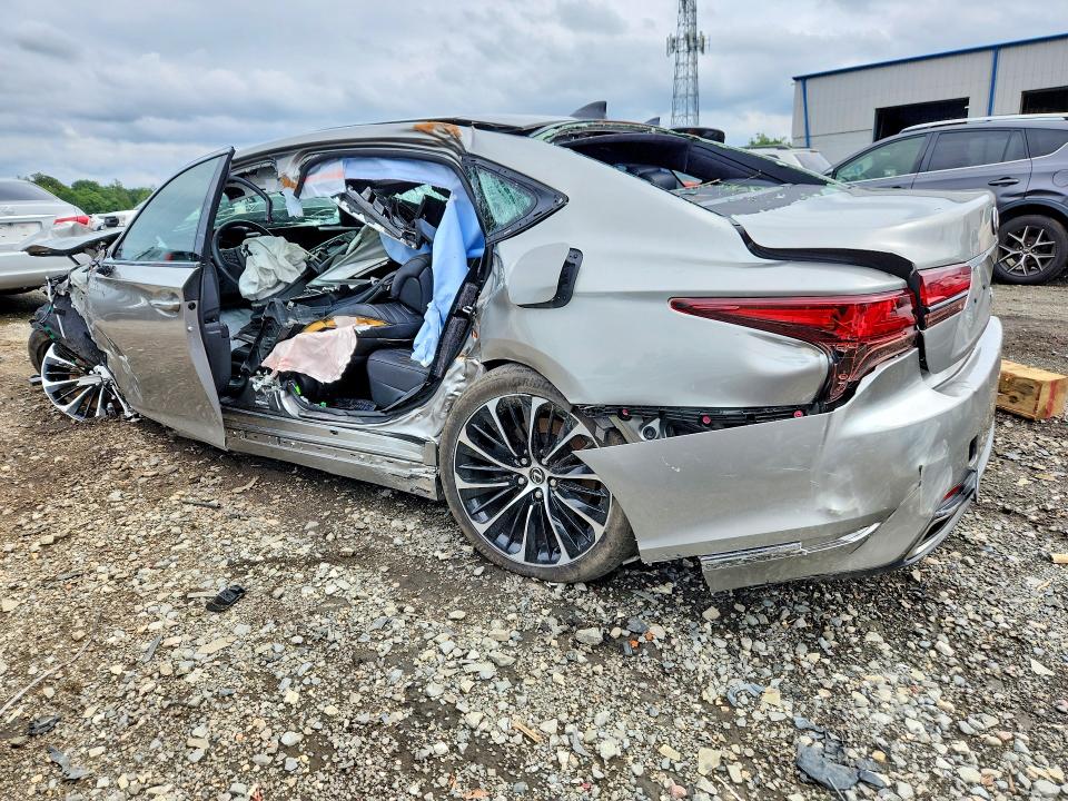 Photo 2 from auction – 2023 LEXUS LS with VIN JTHE5LGF5P5011476