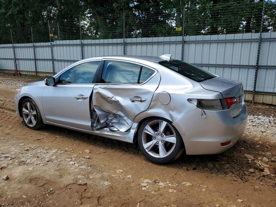 Photo 2 from auction – 2013 ACURA ILX with VIN 19VDE1F74DE011859