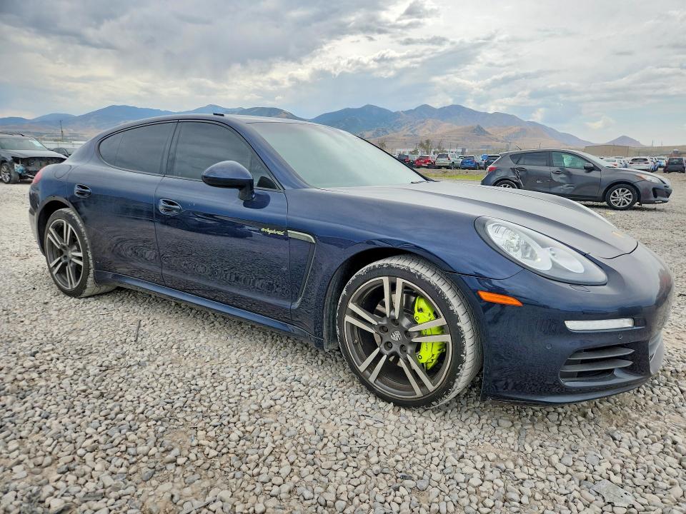 Photo 4 from auction – 2016 PORSCHE PANAMERA with VIN WP0AD2A72GL040623