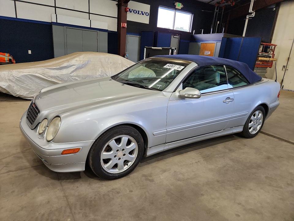 2002 MERCEDES-BENZ CLK
