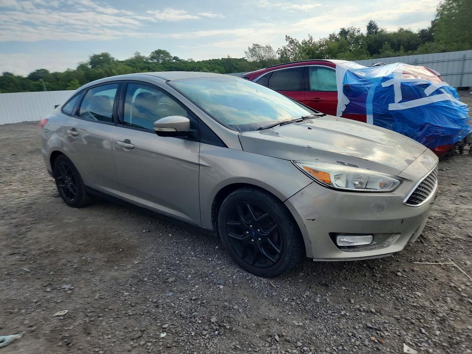 Photo 4 from auction – 2016 FORD FOCUS with VIN 1FADP3F22GL370906