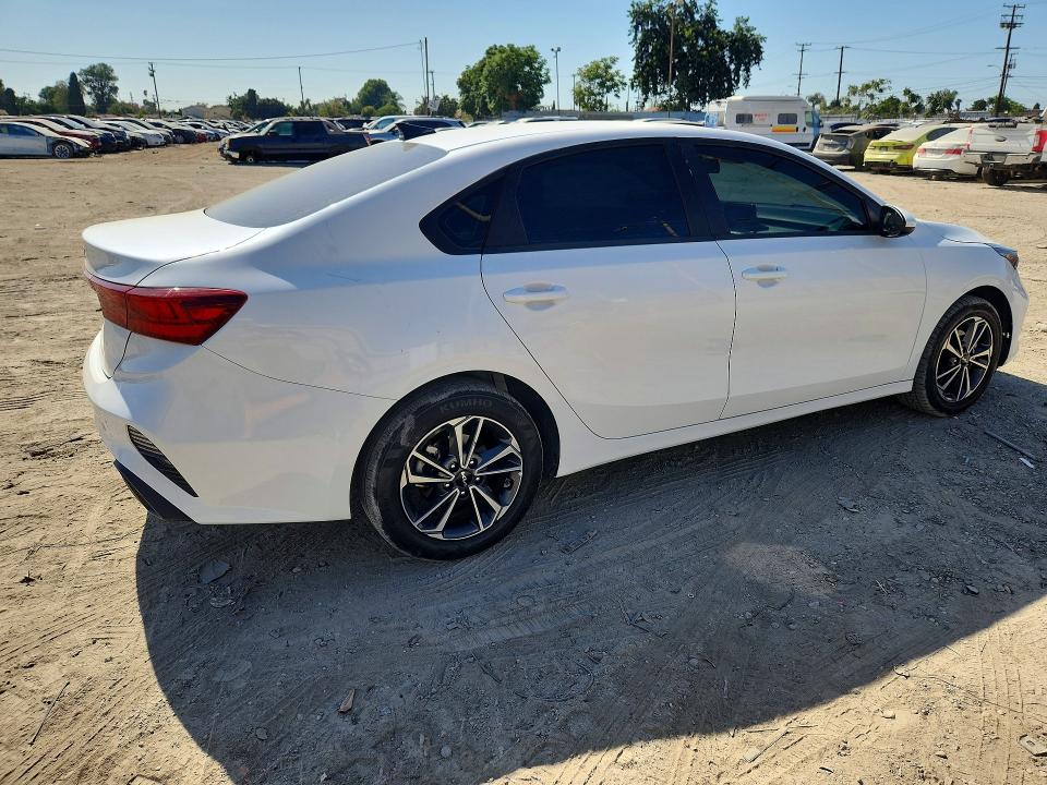 Photo 3 from auction – 2024 KIA FORTE with VIN 3KPF24ADXRE797360