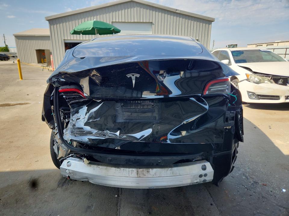 Photo 6 from auction – 2025 TESLA MODEL Y with VIN 7SAYGDED4SF267876