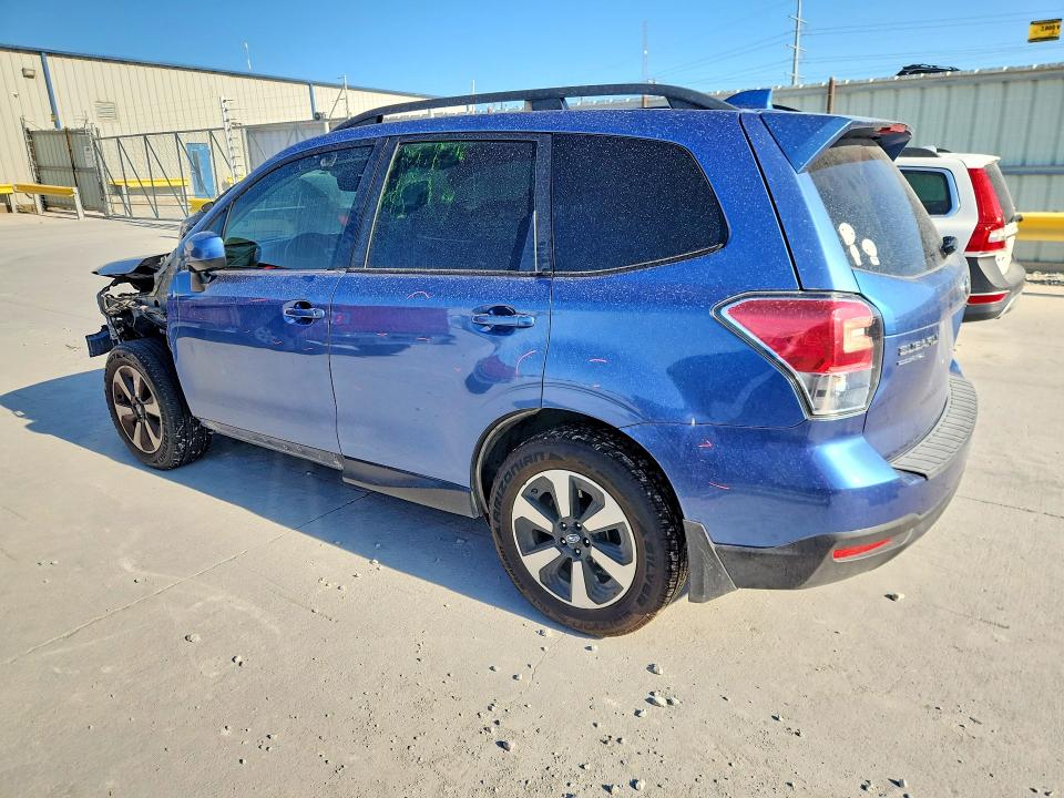 Фото 2 с аукциона – 2018 SUBARU FORESTER с VIN JF2SJAGC7JH475838