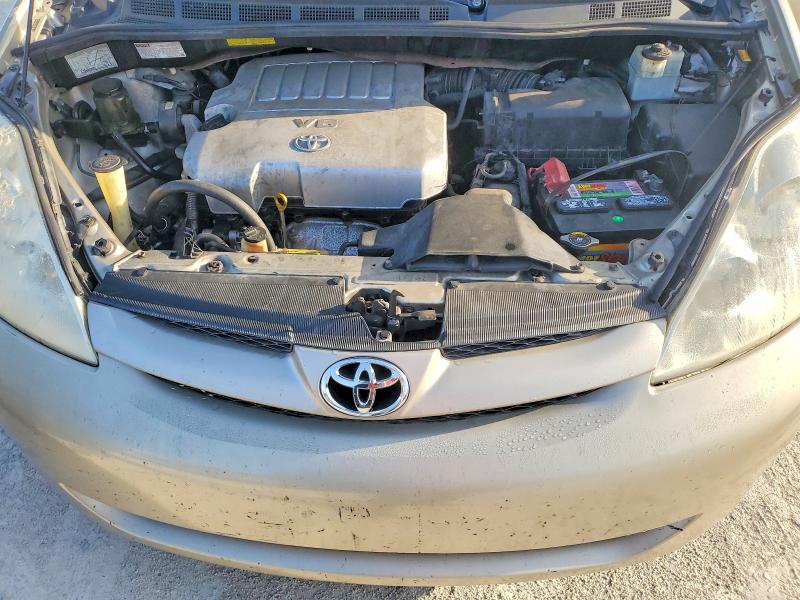 Photo 12 from auction – 2008 TOYOTA SIENNA with VIN 5TDZK22C88S191180