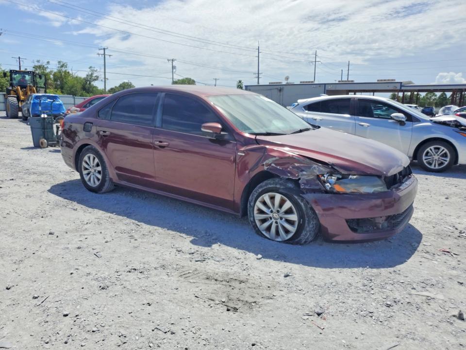 Photo 4 from auction – 2013 VOLKSWAGEN PASSAT with VIN 1VWAH7A32DC148117